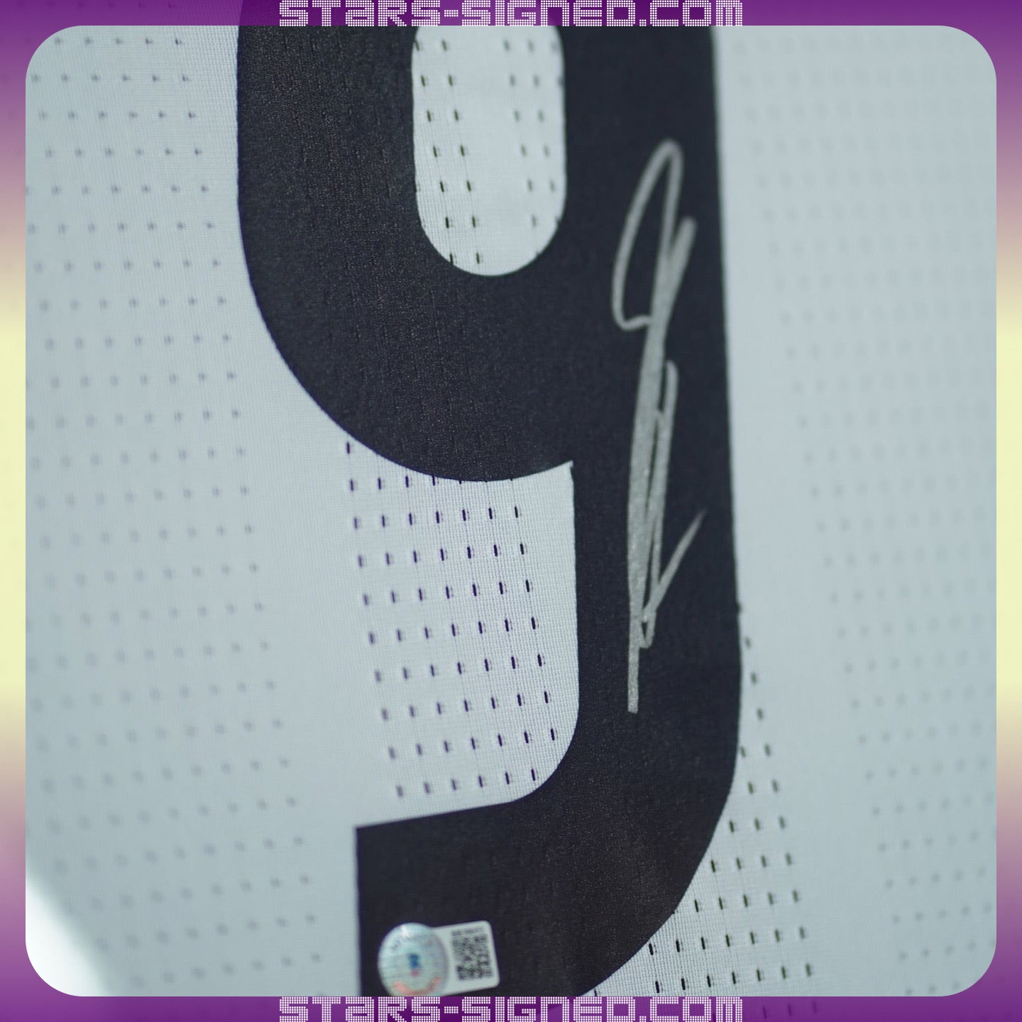 Luis D&iacute;az Liverpool Home Jersey Framed (Back Signed)