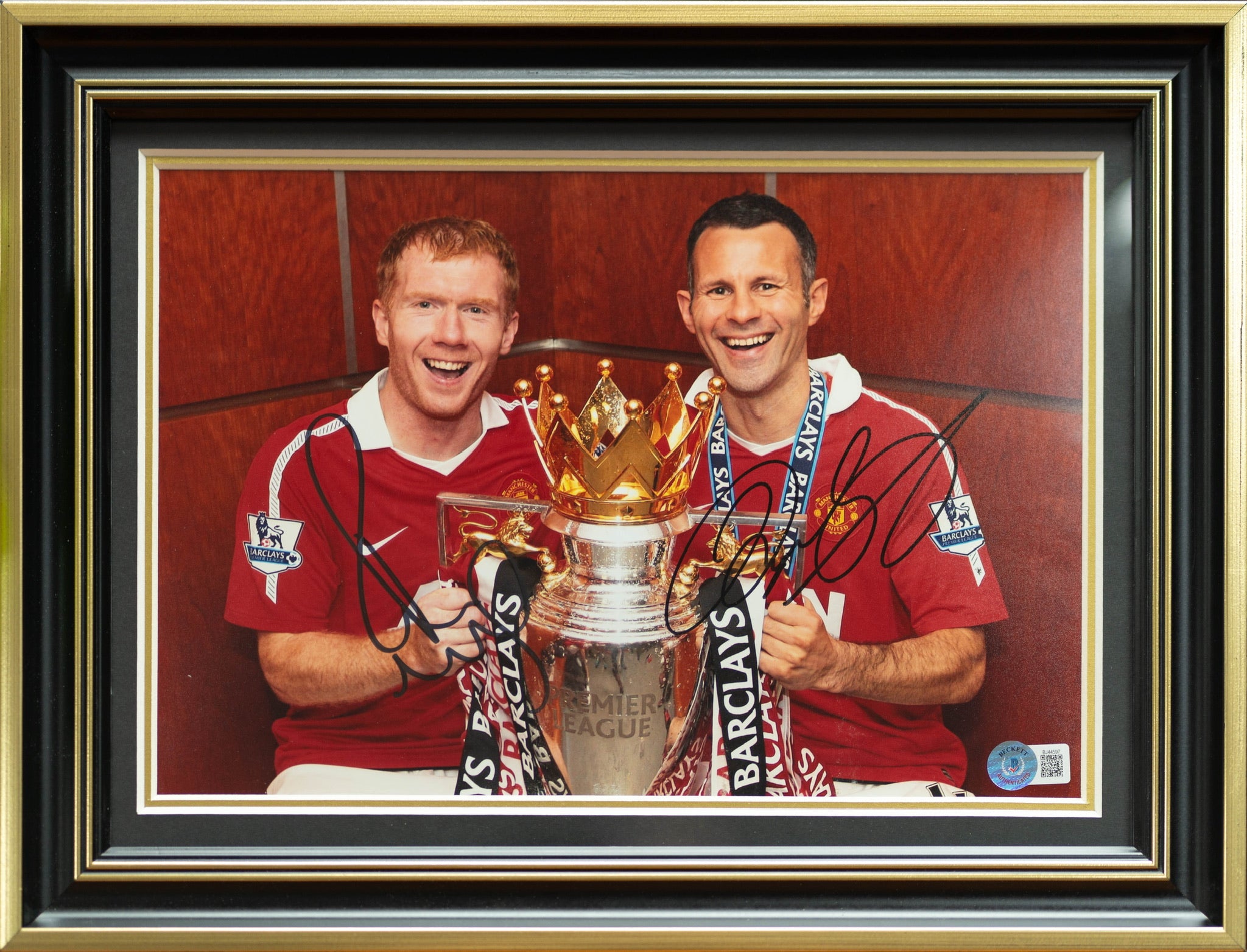 Paul Scholes & Ryan Giggs Man United 2011 PL Champions Signed Photo Framed