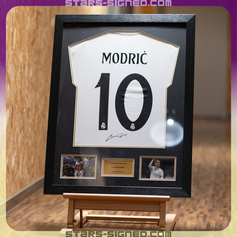 Wayne Rooney Manchester United Home Jersey Framed (Back Signed)