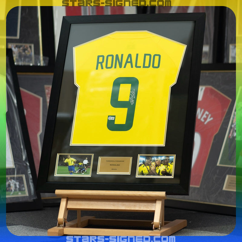 Ronaldinho FC Barcelona Home Jersey Framed (Back Signed)