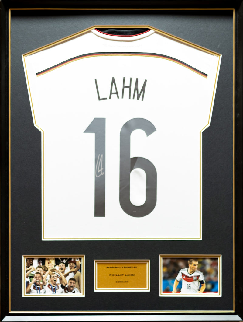 Luis Suarez Liverpool Home Jersey Framed (Back Signed)