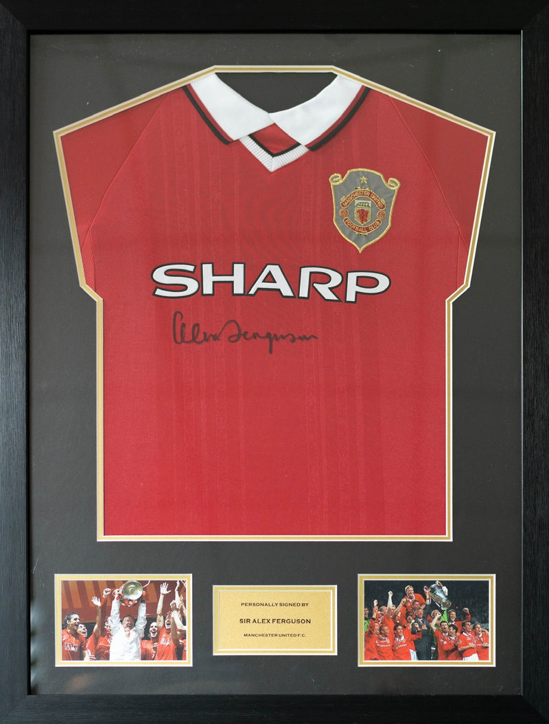 Cesc F&agrave;bregas Arsenal Home Jersey Framed (Back Signed)