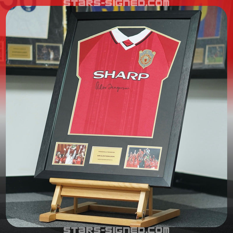 Cesc F&agrave;bregas Arsenal Home Jersey Framed (Back Signed)
